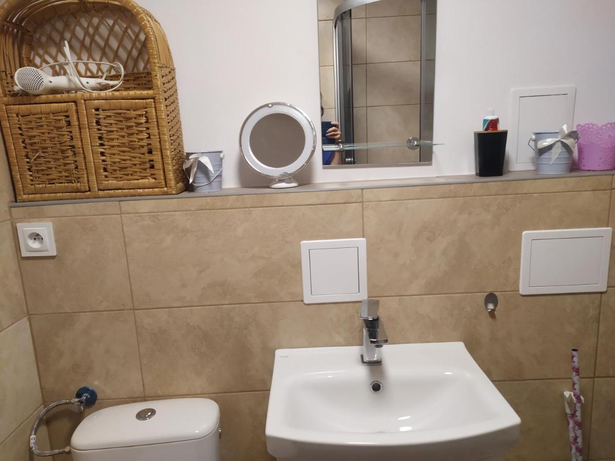 Studio Paderewskiego Jelenia Gora Bagian luar foto